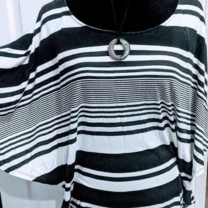 Boston Proper Top Black and White